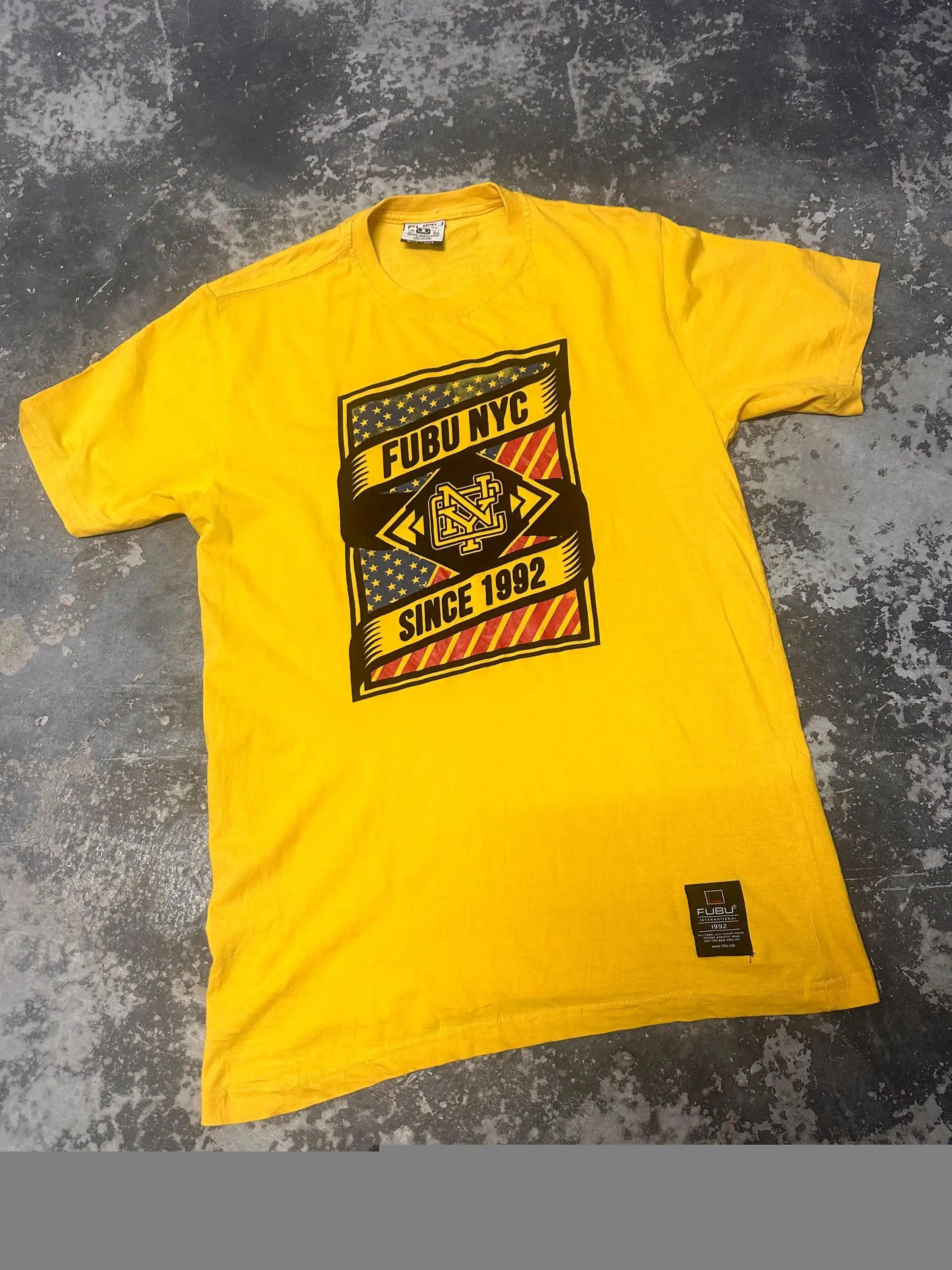 Vintage Fubu New York T shir S - огляд і ціна Streetwear Brand New York